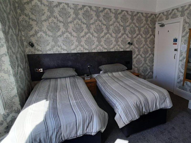 Hotel Brooke House à Shanklin Extérieur photo